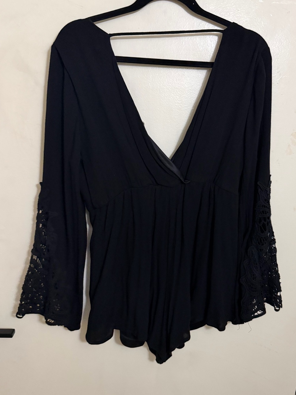Dee Elle Black V-neck Romper with Crochet Bell Sleeves, size L